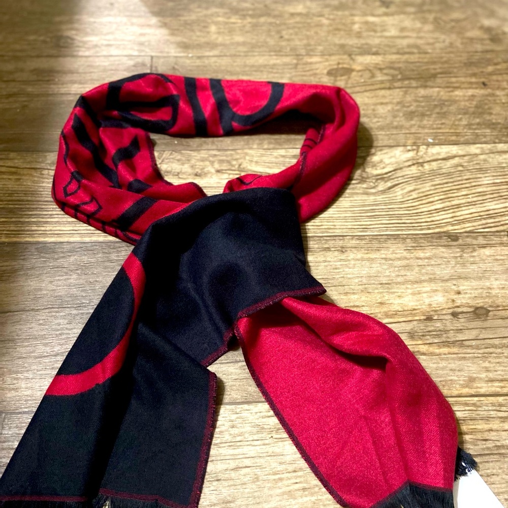 Calvin Klein scarf